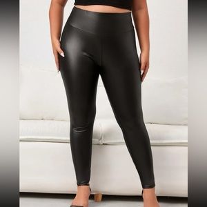 Shinny Black Leggings🖤